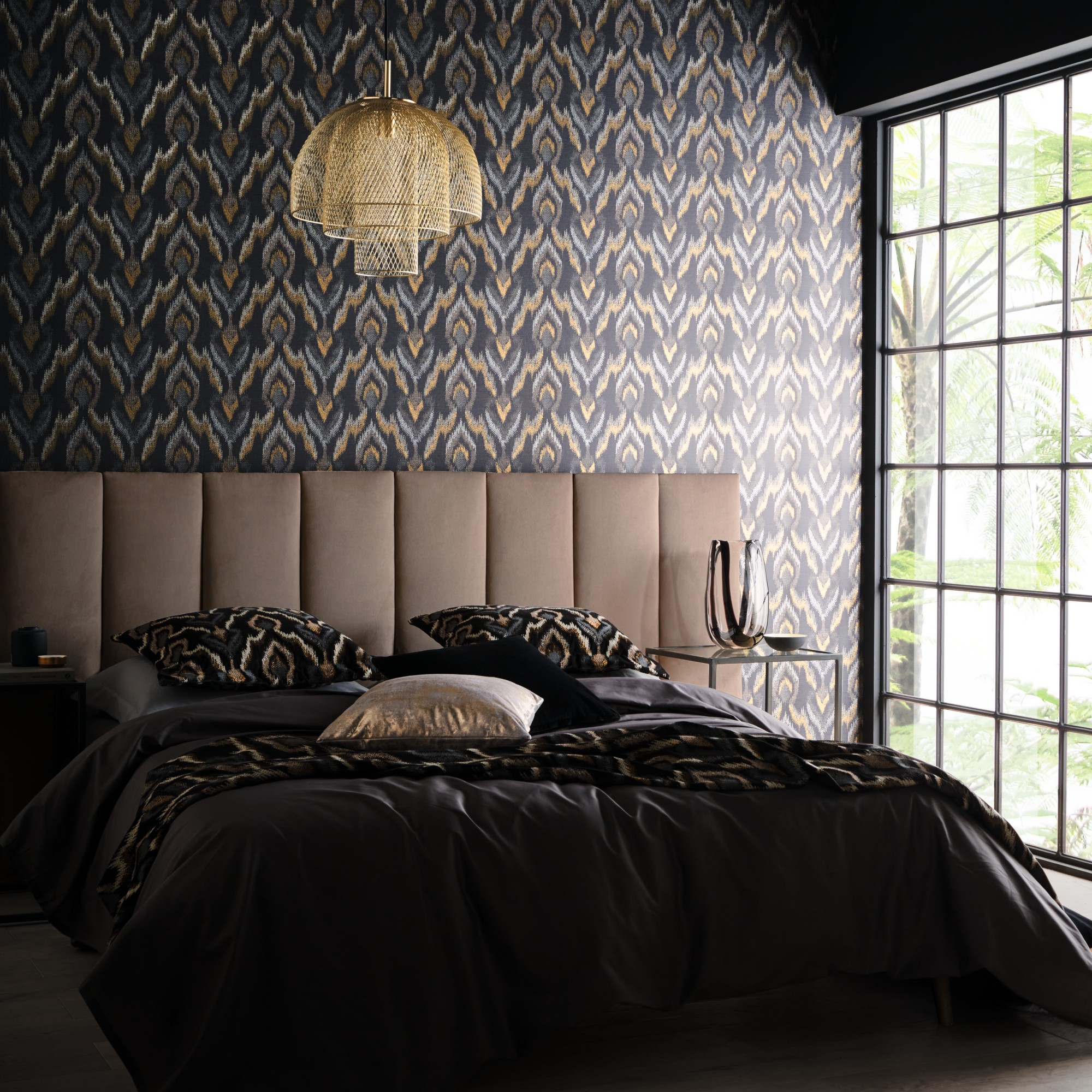 Velluto Wallpaper W017002 By Clarke Clarke In Noir Black